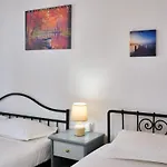Sea Breeze Apartamento *