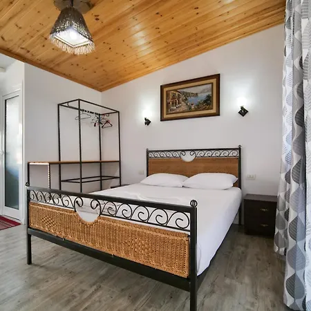 Sea Breeze Apartment