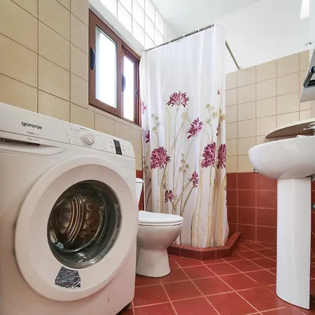 Sea Breeze Apartament *